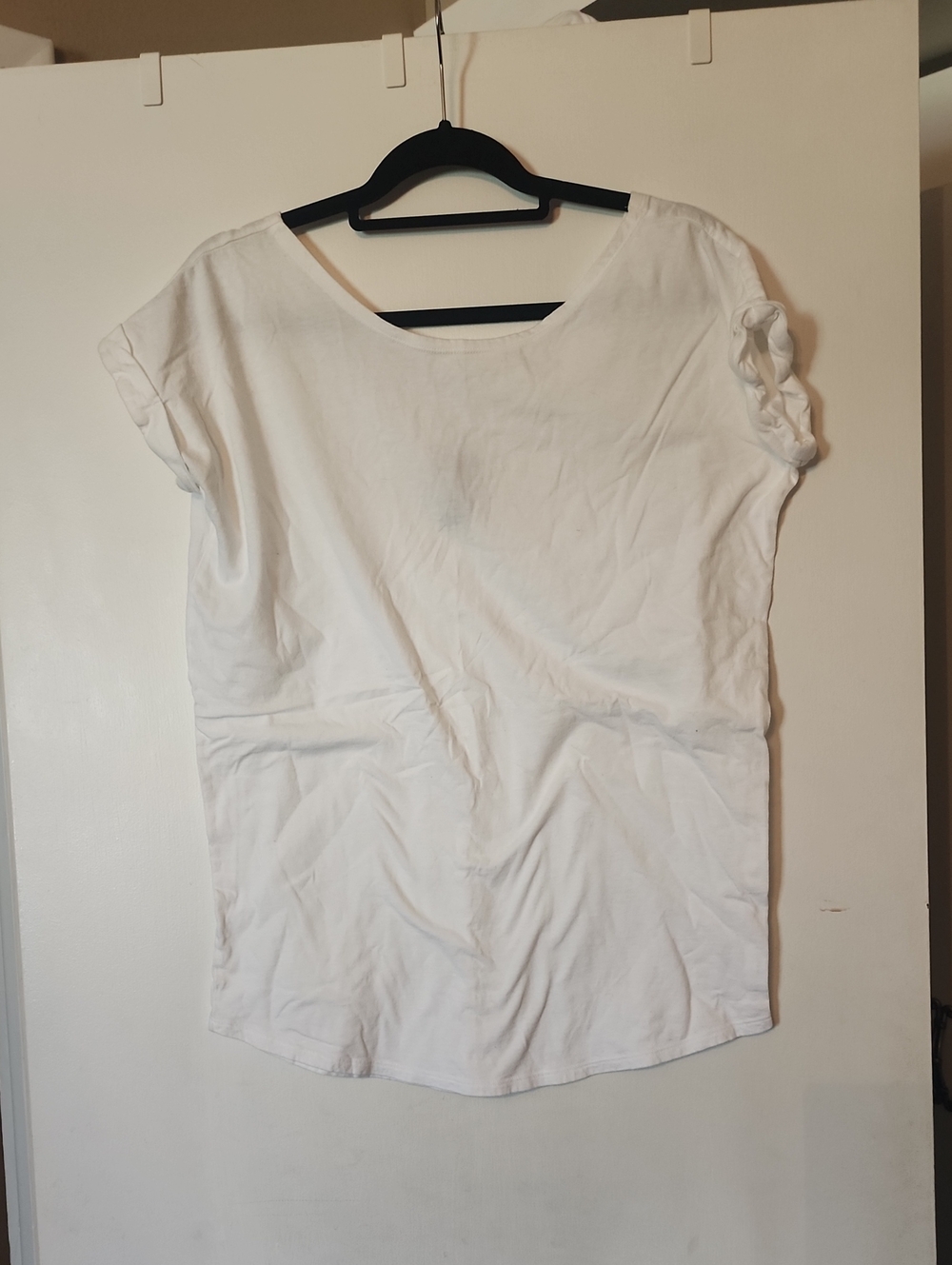 Moda International White Short Sleeve Scoop Neck Tee